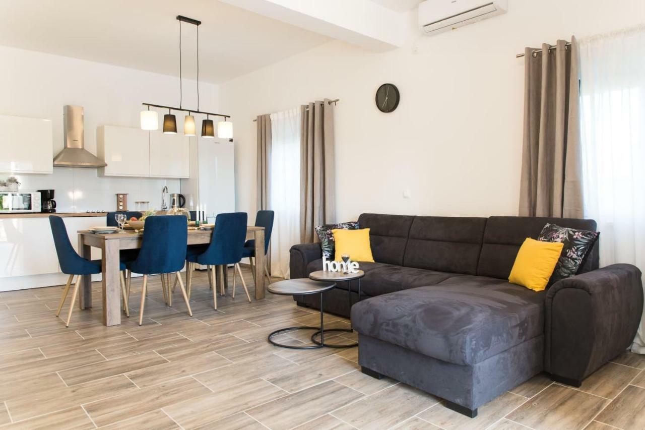 בנקובאץ Villa Nava מראה חיצוני תמונה