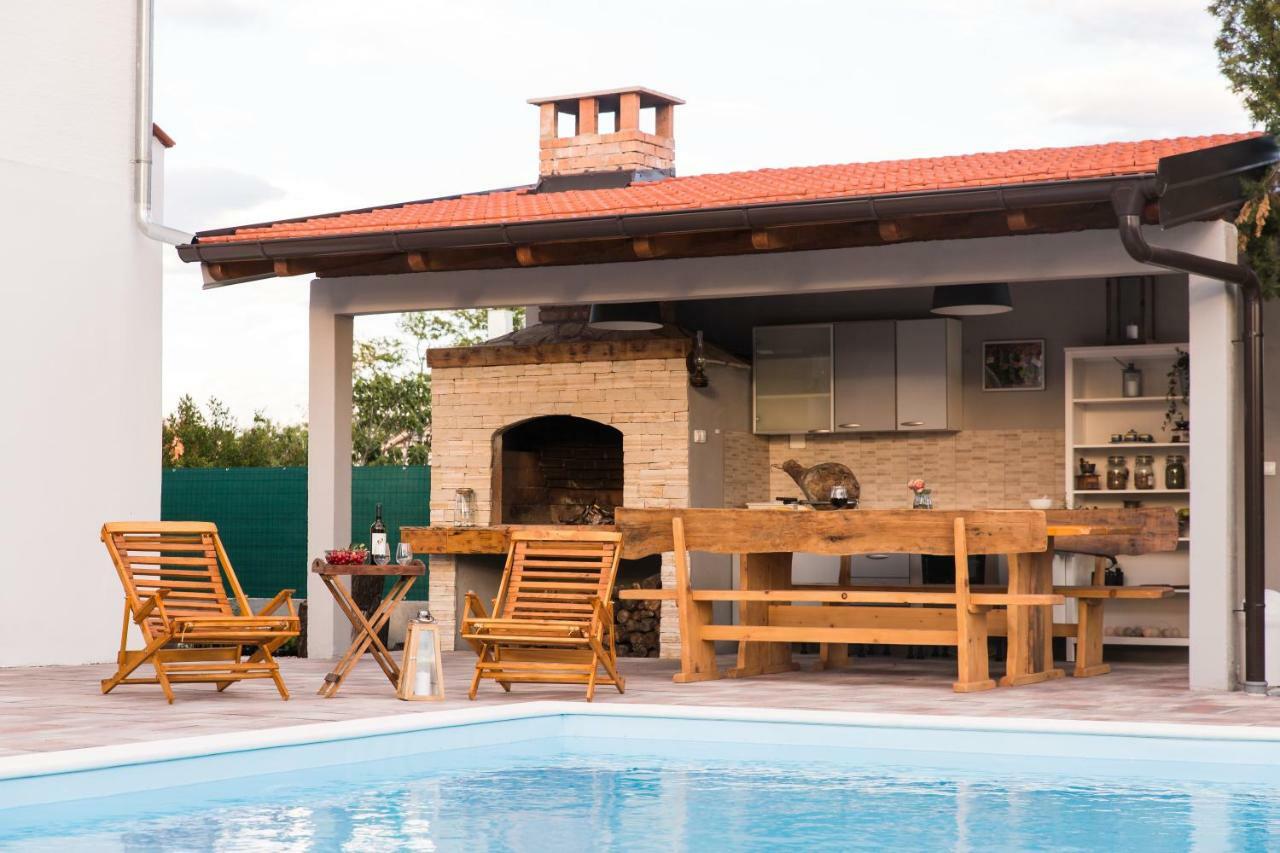 בנקובאץ Villa Nava מראה חיצוני תמונה